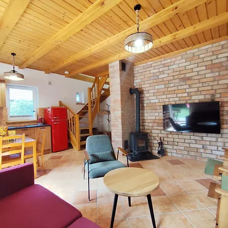 Semesterbostad Dog- Friendly! Epicka Chata Jarosławiec
